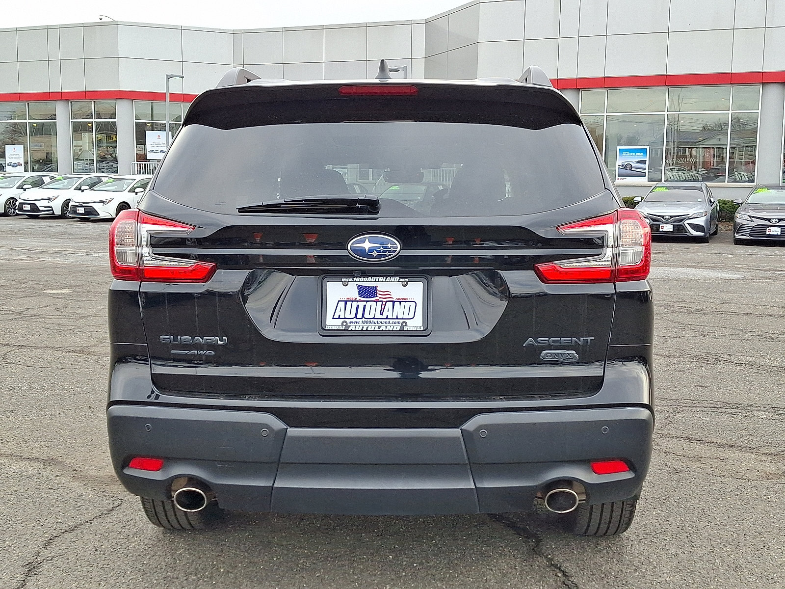 Used 2023 Subaru Ascent Onyx Edition image 6