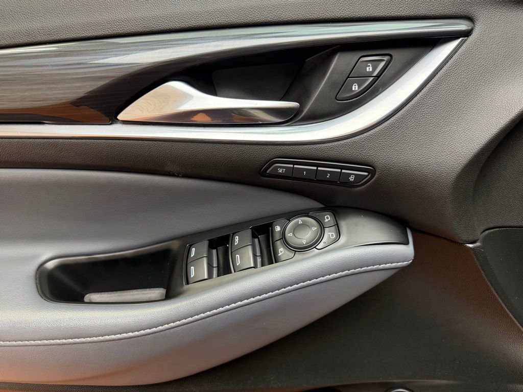 Used 2024 Buick Enclave Premium image 22