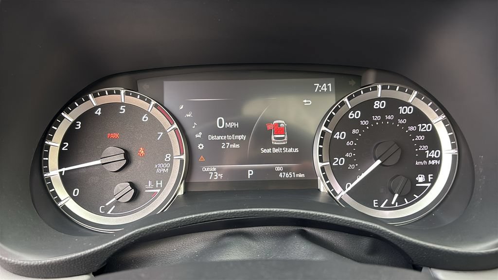Used 2023 Toyota Highlander XLE AWD/4WD image 18