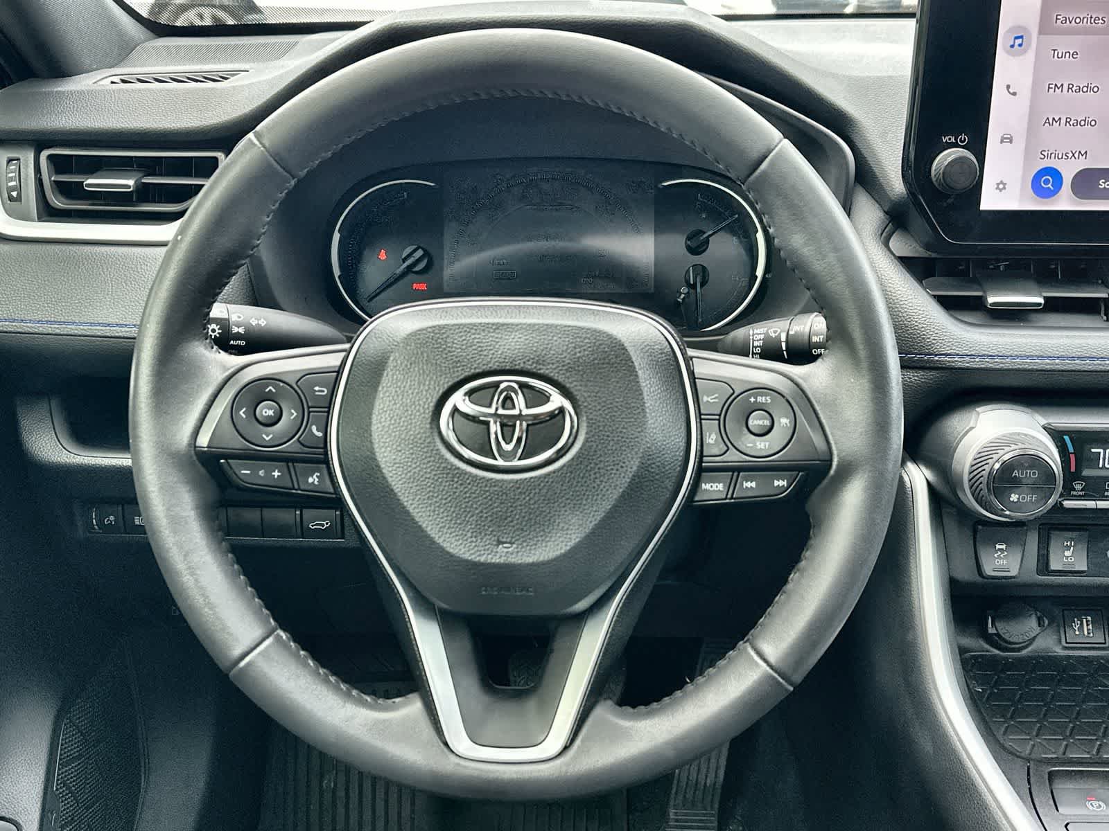 Used 2023 Toyota RAV4 XSE AWD/4WD image 21