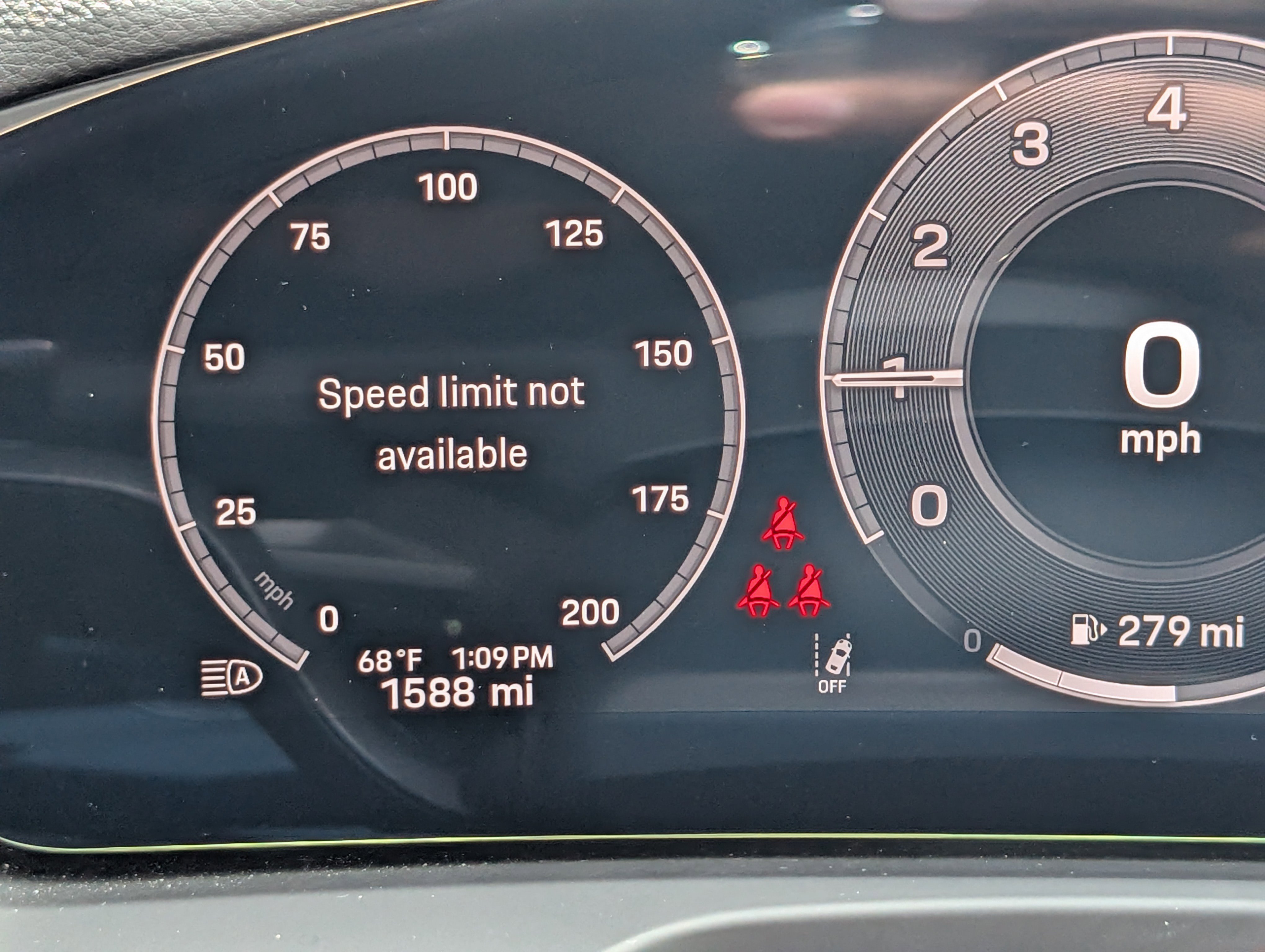 Certified 2025 Porsche Panamera 4 image 33