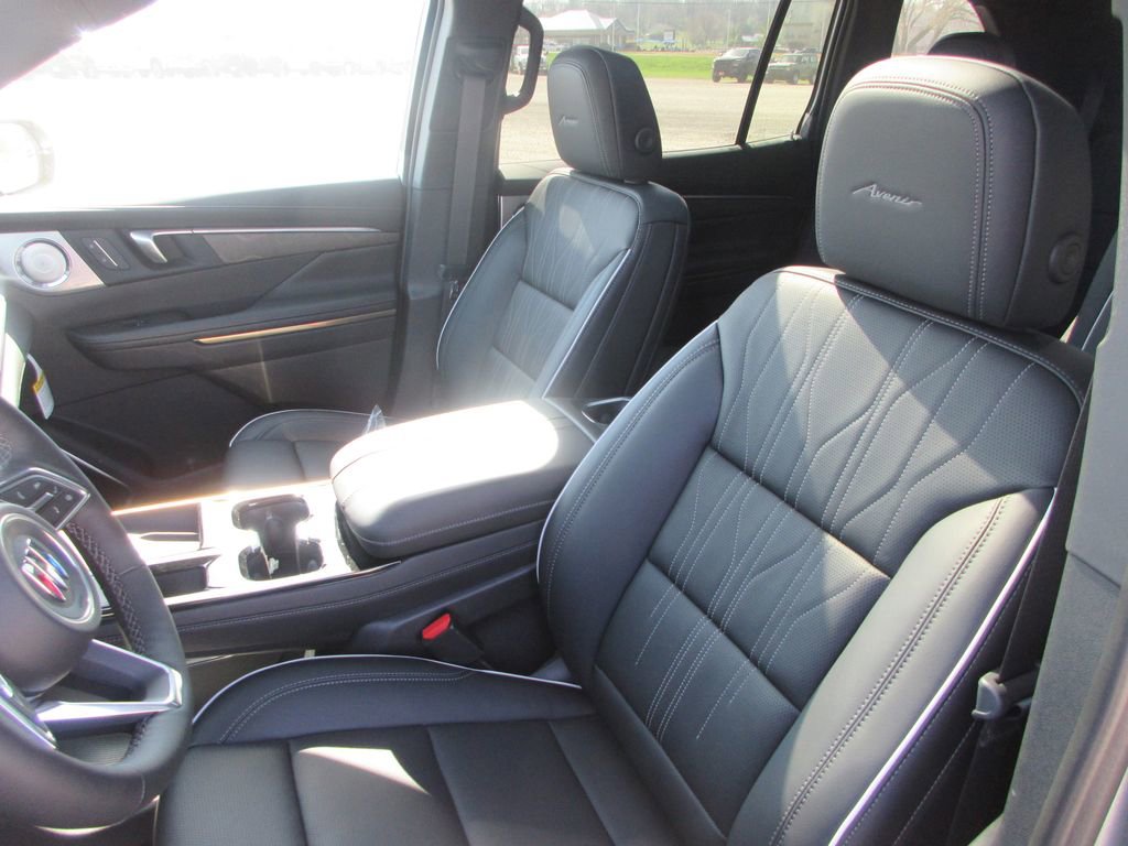 New 2026 Buick Enclave Avenir image 12