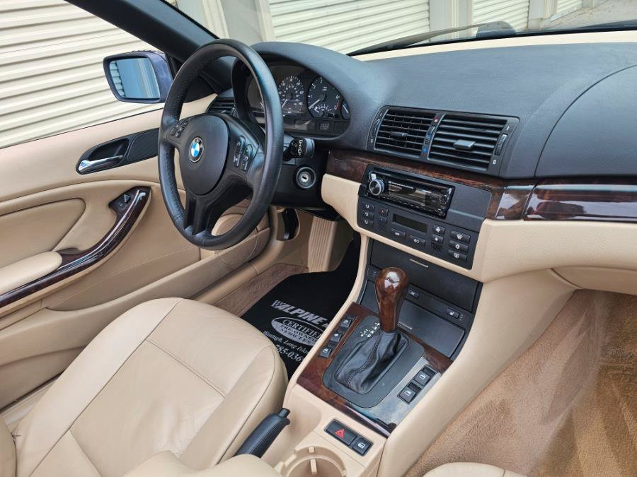 Used 2004 BMW 325Ci Convertible RWD image 12