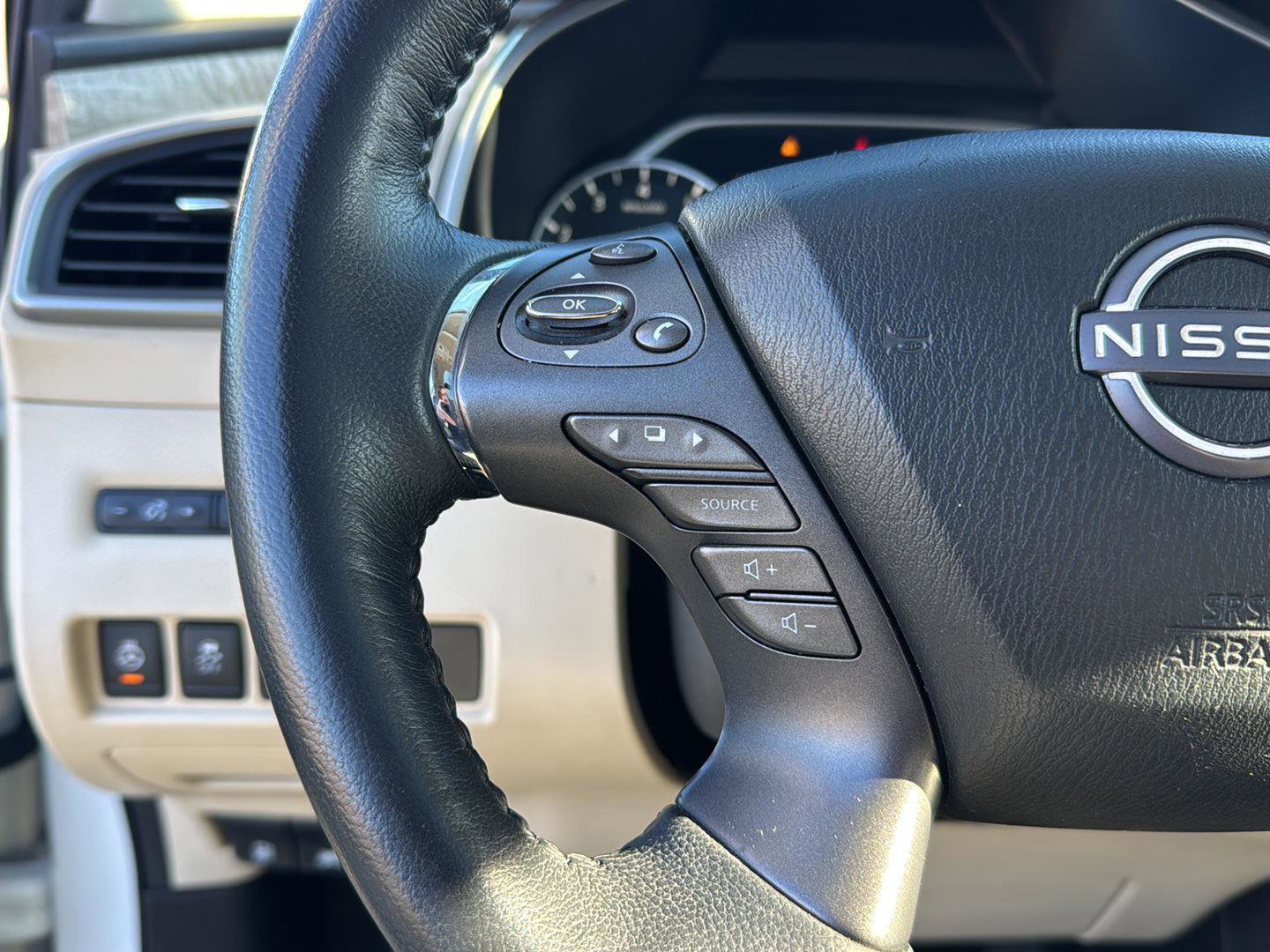 Used 2023 Nissan Murano SL w/ SL Moonroof Package image 18