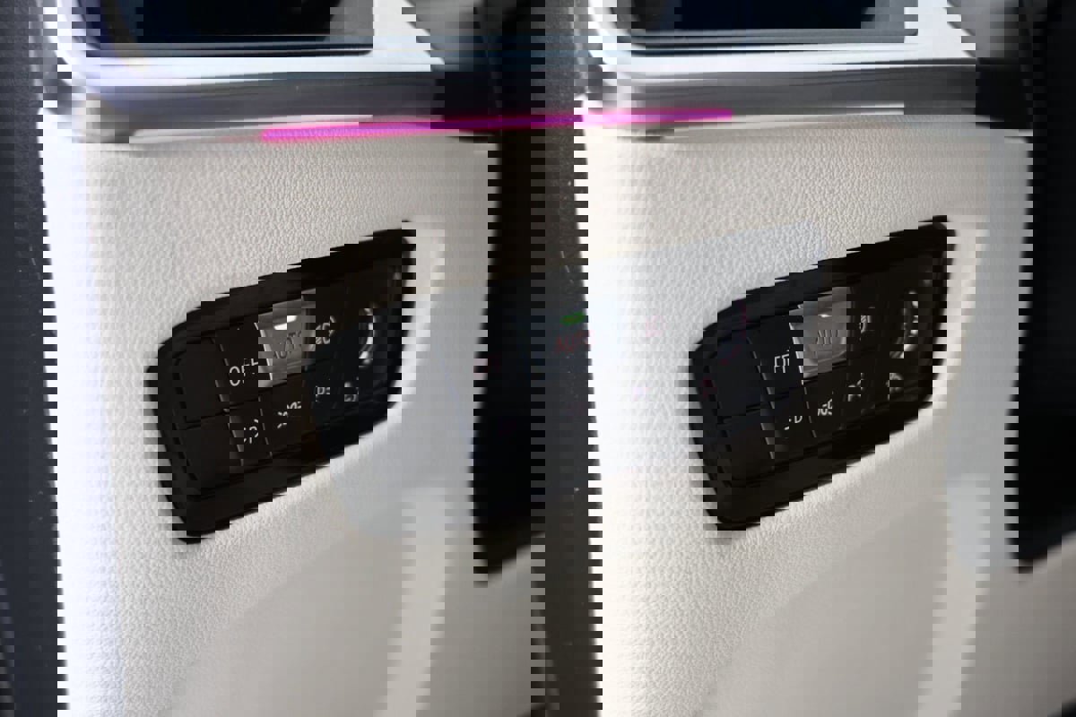 Used 2024 BMW M340i xDrive w/ Premium Package image 24