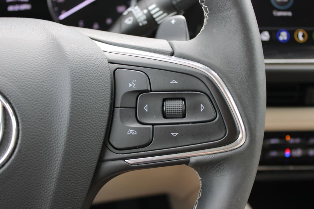 Used 2023 Buick Envision Essence w/ Technology Package I AWD/4WD image 36