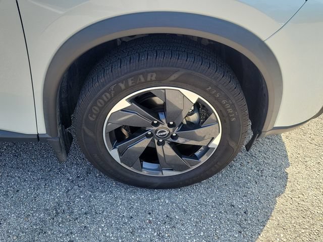 Certified 2024 Nissan Rogue SV w/ SV Premium Package FWD image 7