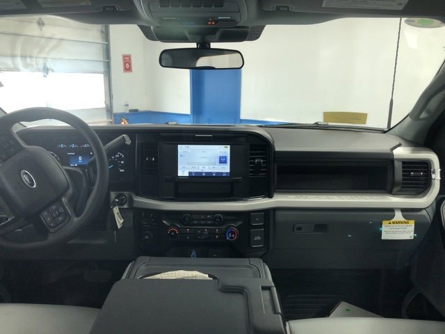 New 2026 Ford F550 2WD Regular Cab Super Duty image 13