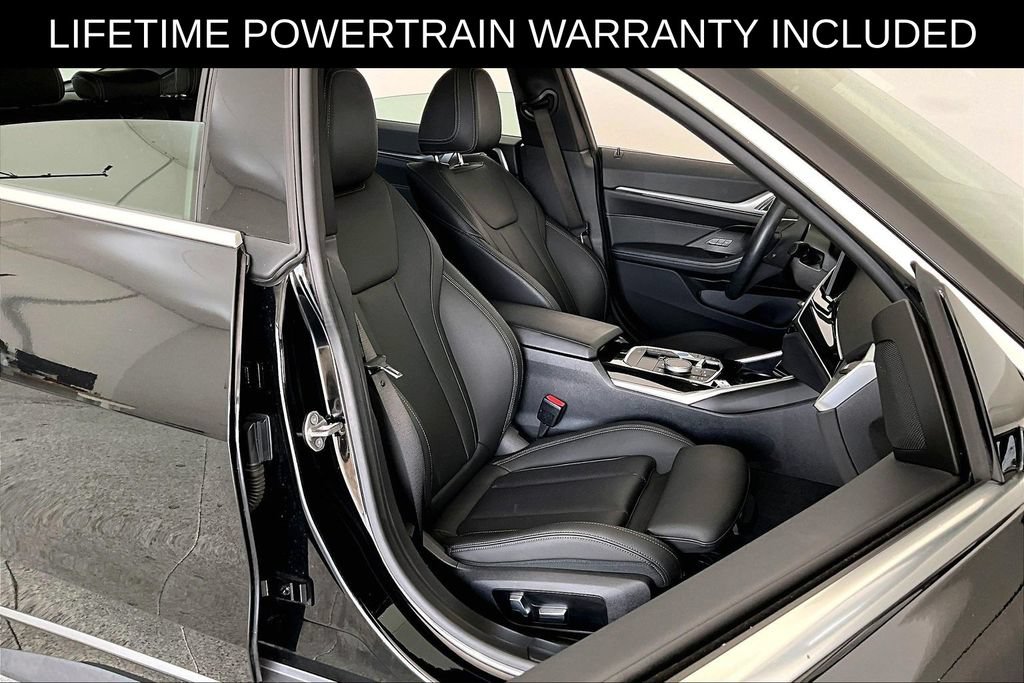 Used 2023 BMW i4 eDrive35 RWD image 9