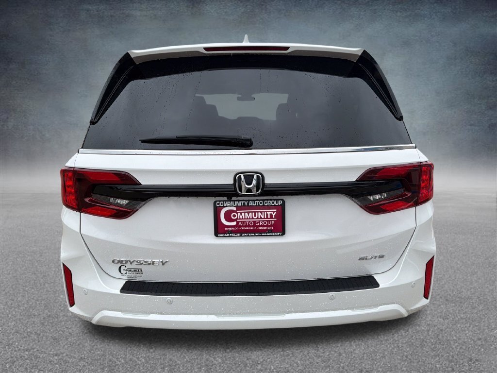 Certified 2026 Honda Odyssey Elite image 5
