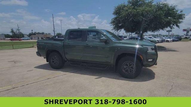 Used 2025 Nissan Frontier PRO-4X AWD/4WD image 2