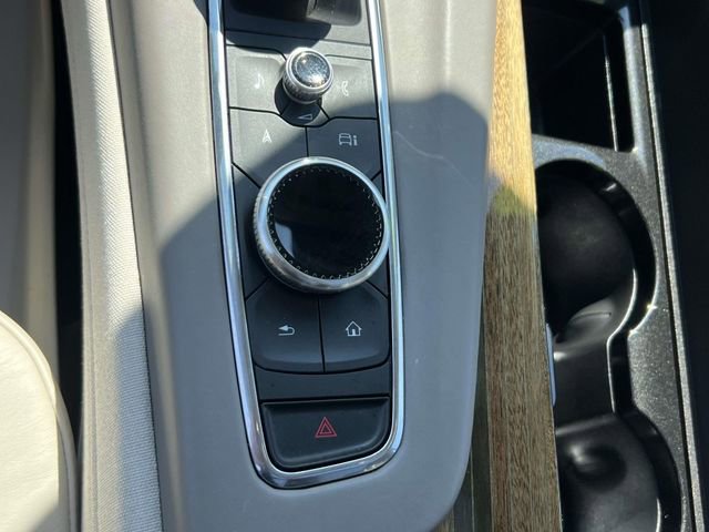 Used 2023 Cadillac Escalade Sport Platinum w/ LPO, ONYX Package image 35