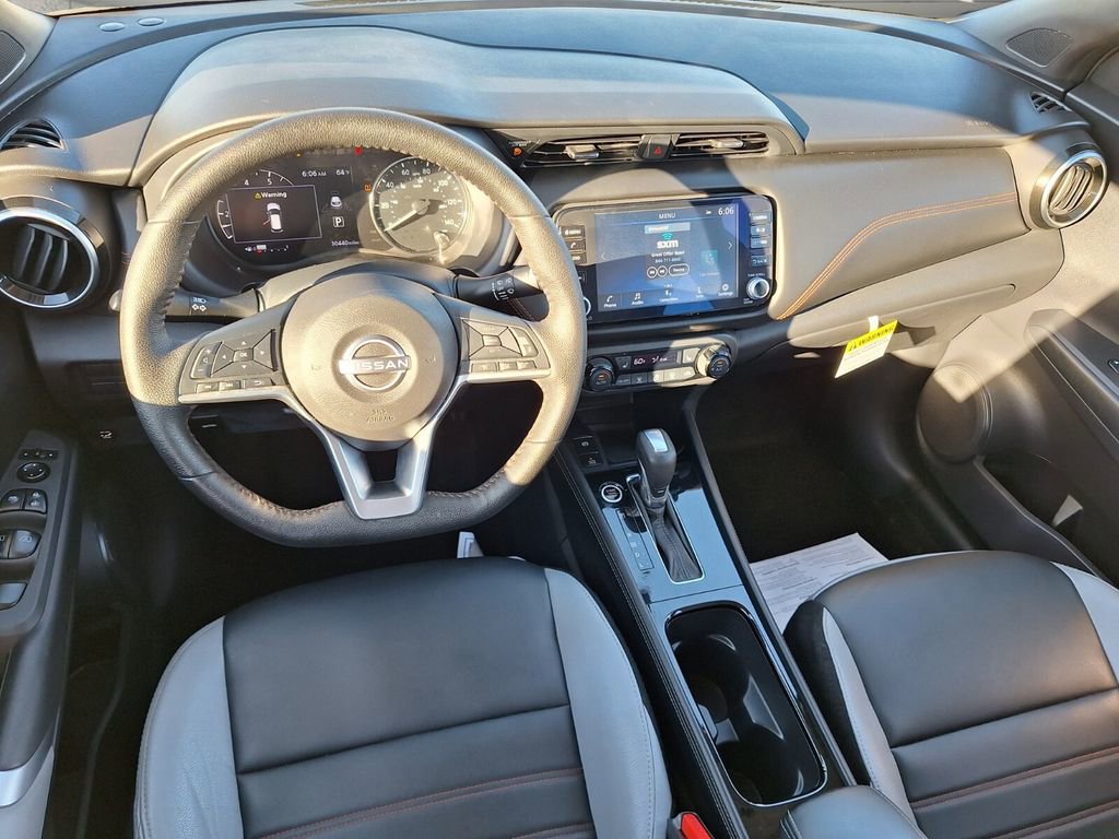Used 2024 Nissan Kicks SR w/ SR Premium Package image 9