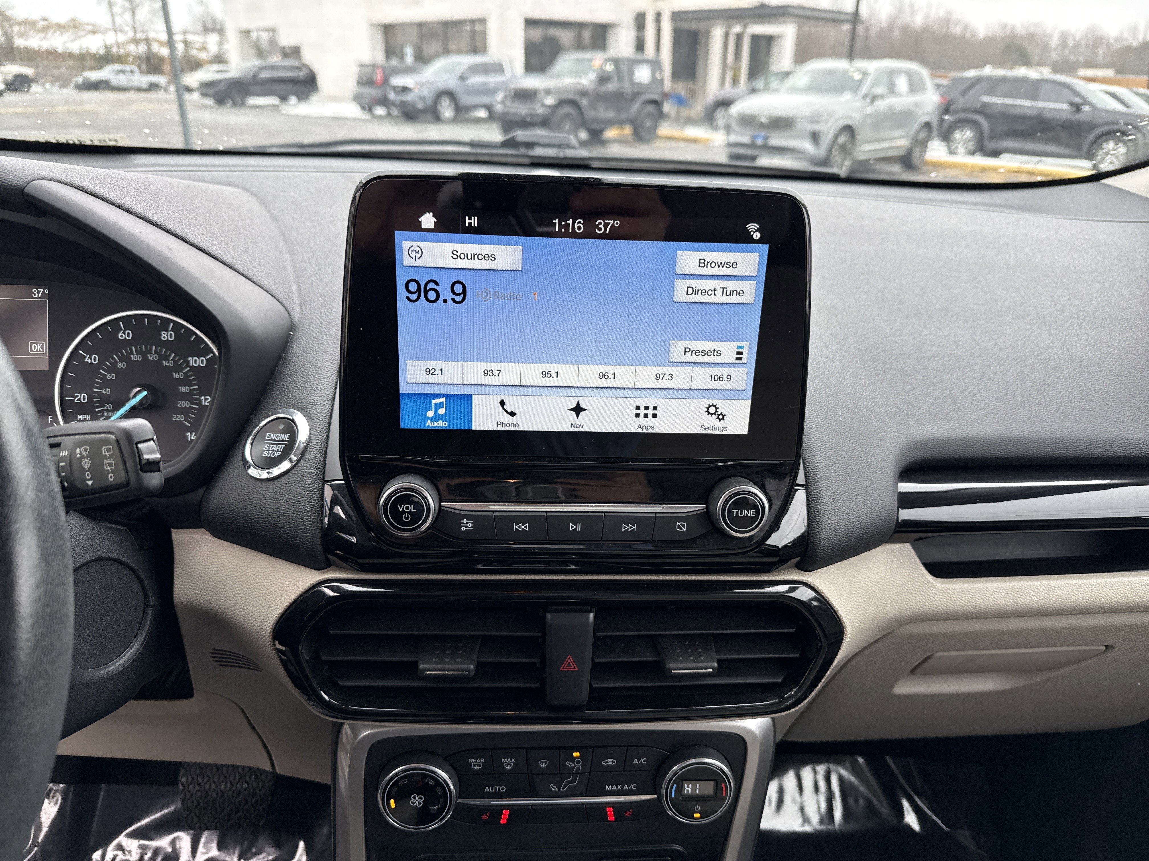 Used 2018 Ford EcoSport Titanium image 23