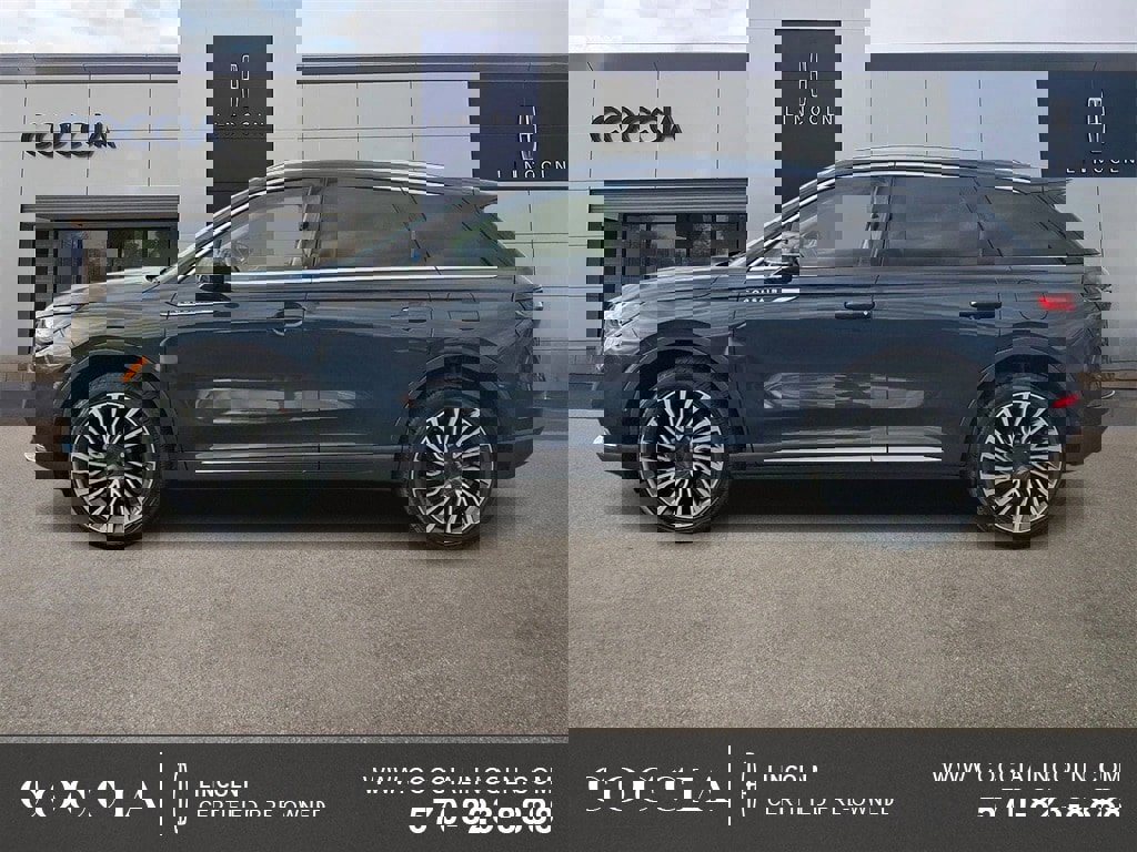 Certified 2022 Lincoln Corsair Reserve w/ Equipment Group 201A image 7