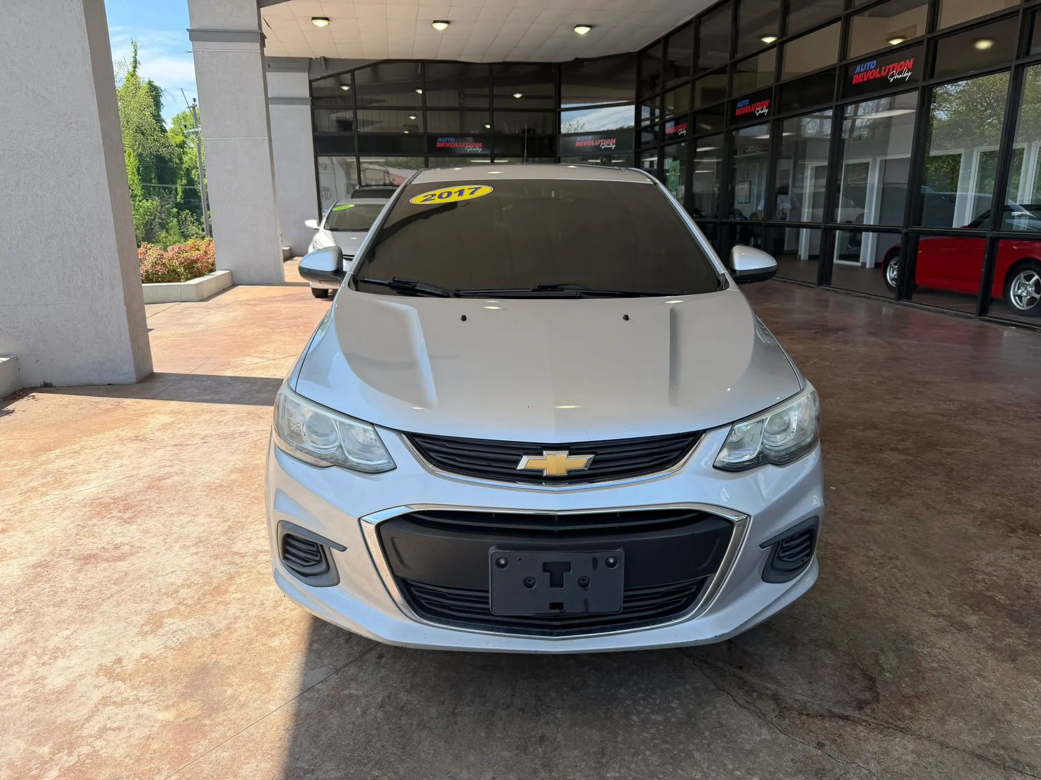 Used 2017 Chevrolet Sonic LT FWD image 2