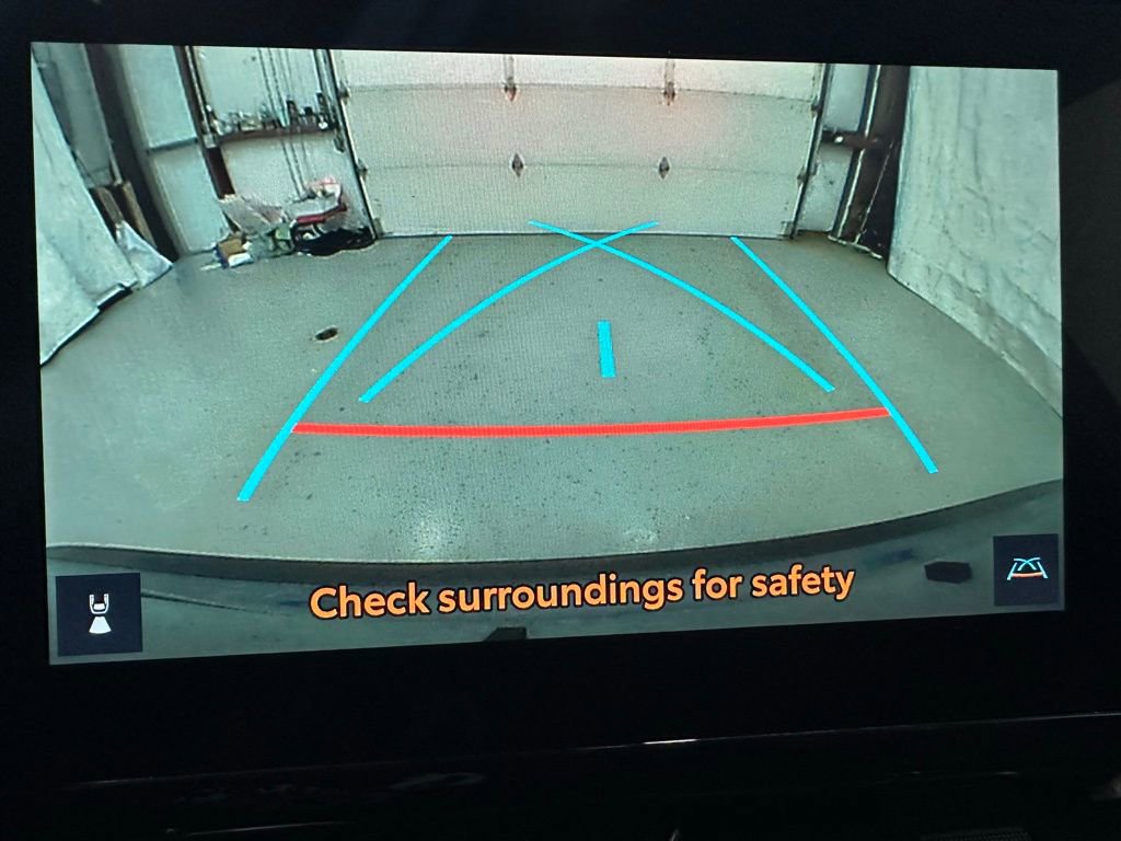 Used 2025 Toyota Corolla Cross XSE image 37