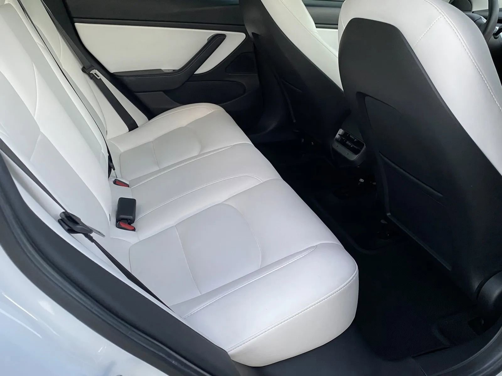 Used 2020 Tesla Model 3 image 7