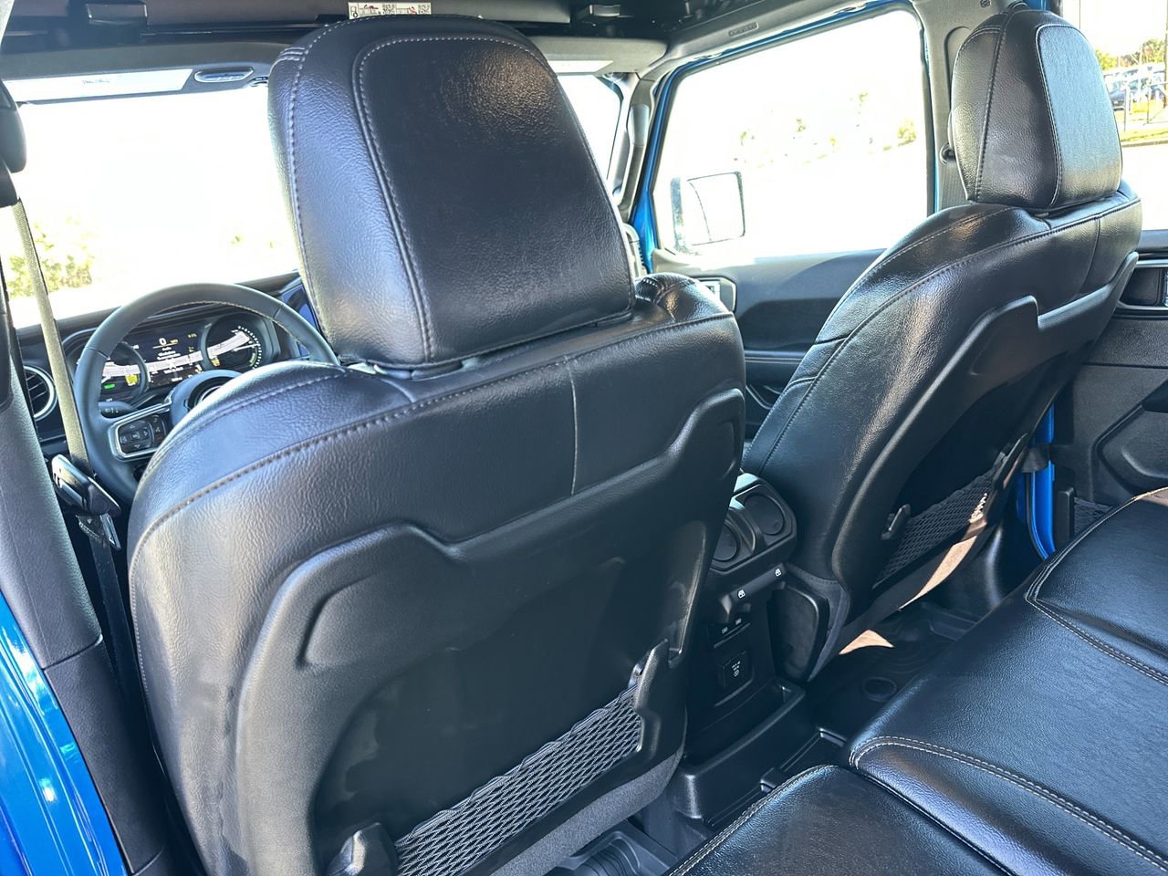 Used 2024 Jeep Wrangler Unlimited Sahara w/ Technology Group image 22