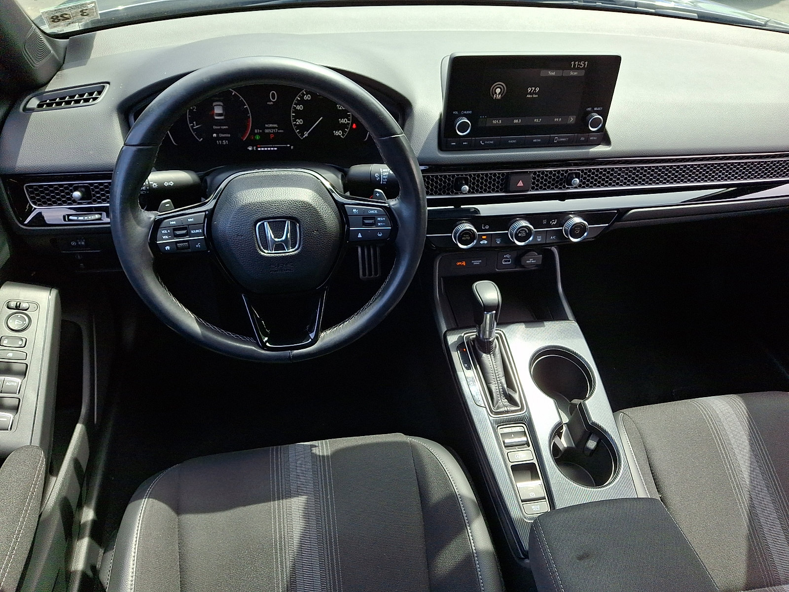 Used 2023 Honda Civic Sport image 11