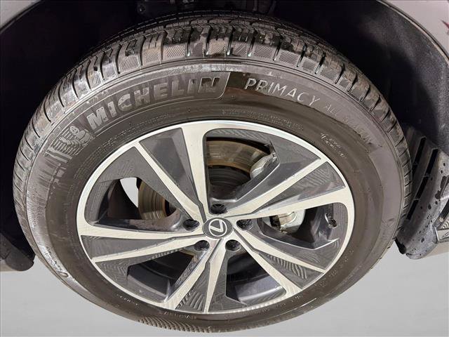 Used 2025 Lexus RX 350 FWD w/ Accessory Package image 12