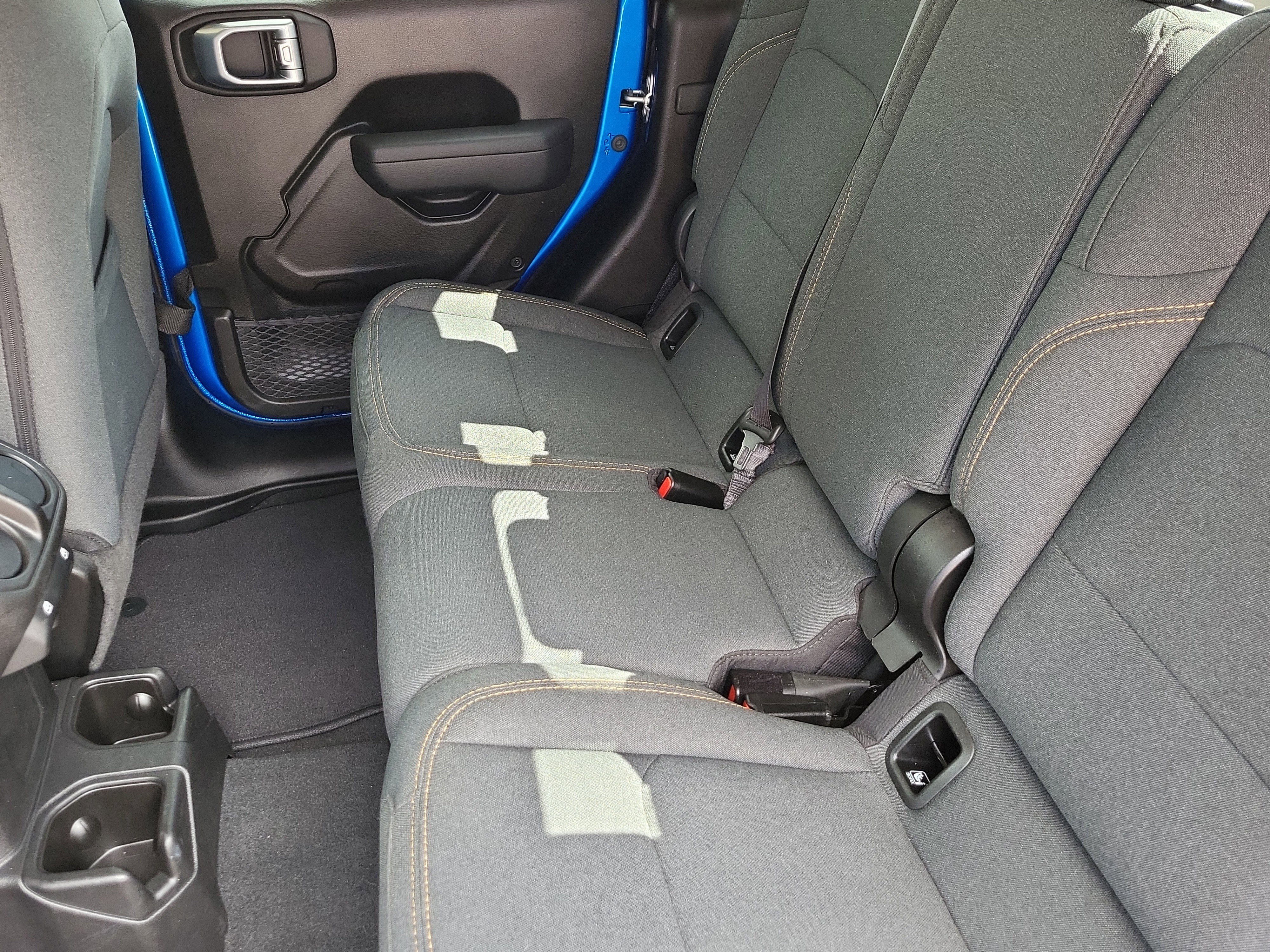 Used 2024 Jeep Gladiator Sport image 9