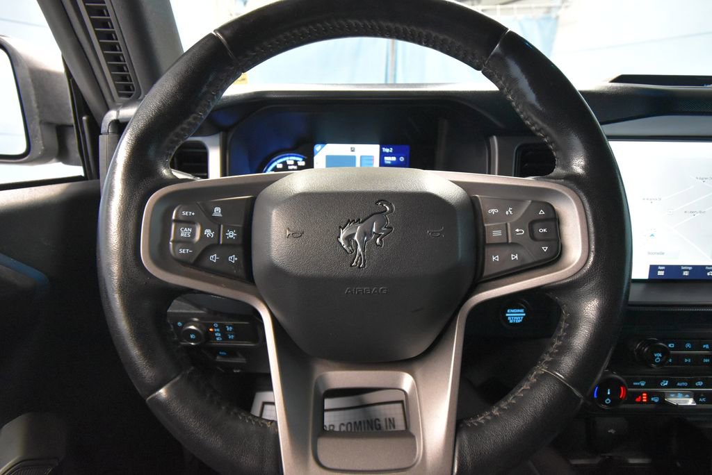 Used 2022 Ford Bronco Outer Banks image 9