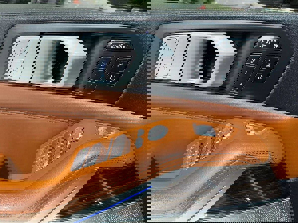 Used 2019 BMW X7 xDrive50i w/ Dynamic Handling Package image 13