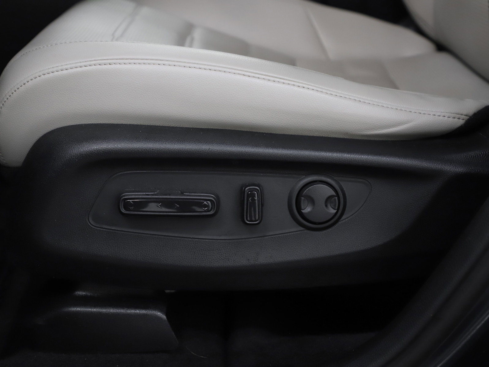 Used 2024 Honda CR-V EX-L image 29