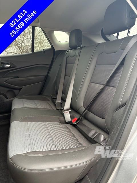 Used 2025 Chevrolet Trax LT image 25