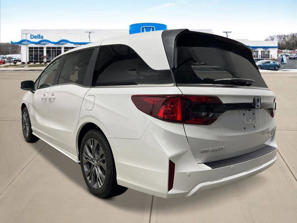 New 2026 Honda Odyssey Touring image 5