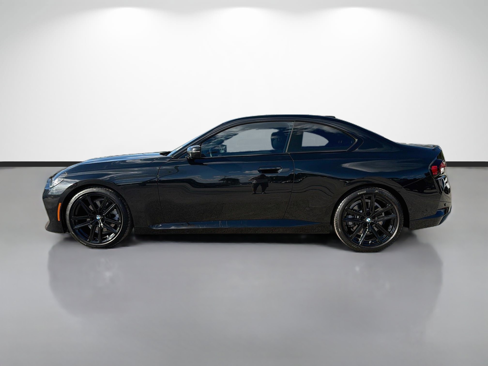 Used 2023 BMW 230i Coupe w/ M Sport Package RWD image 6