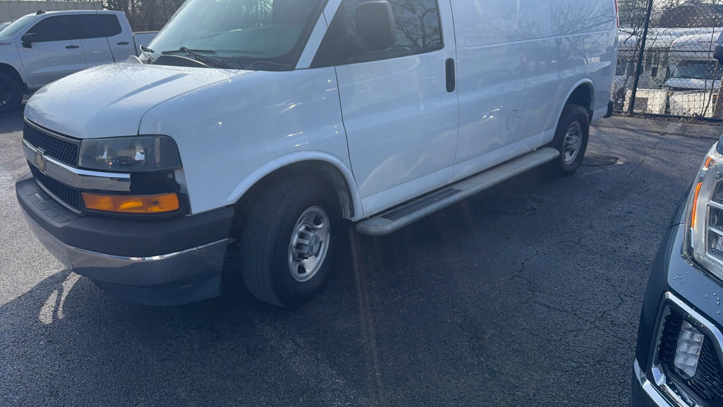 Used 2019 Chevrolet Express 2500 w/ Driver Convenience Package image 2