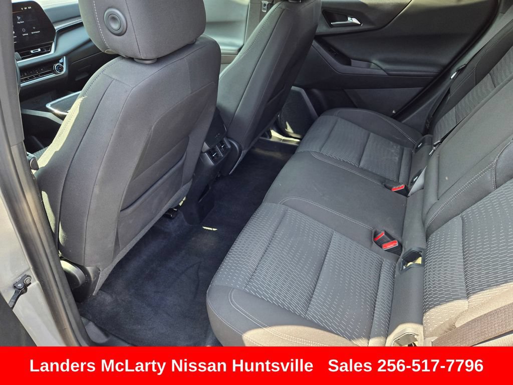 Used 2025 Chevrolet Equinox LT AWD/4WD image 14