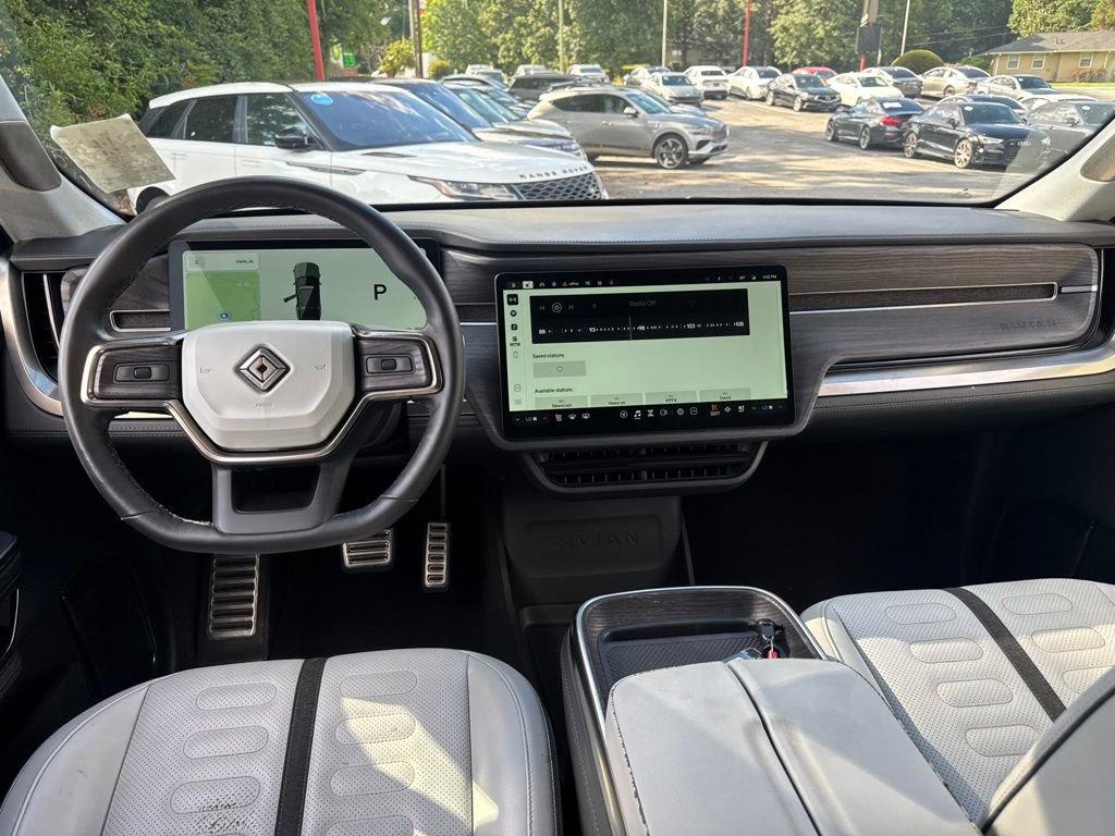 Used 2024 Rivian R1S Adventure AWD/4WD image 16