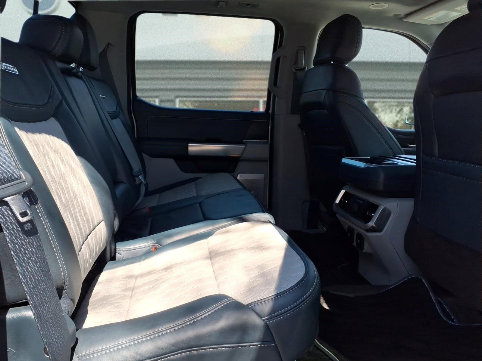 Used 2023 Ford F150 Limited image 10