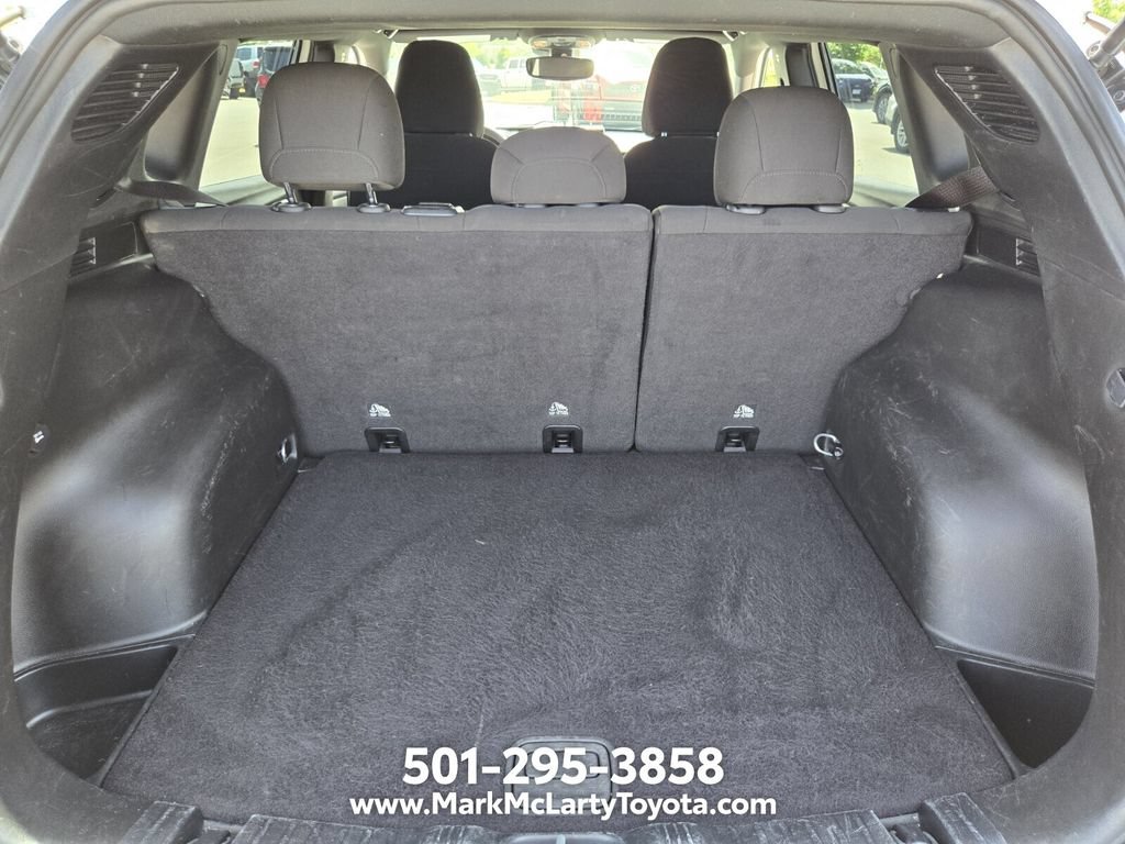 Used 2023 Jeep Compass Sport AWD/4WD image 16