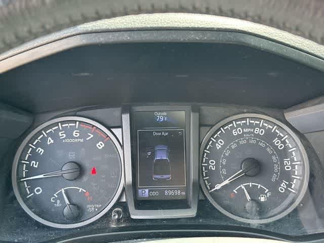 Used 2018 Toyota Tacoma TRD Sport AWD/4WD image 6
