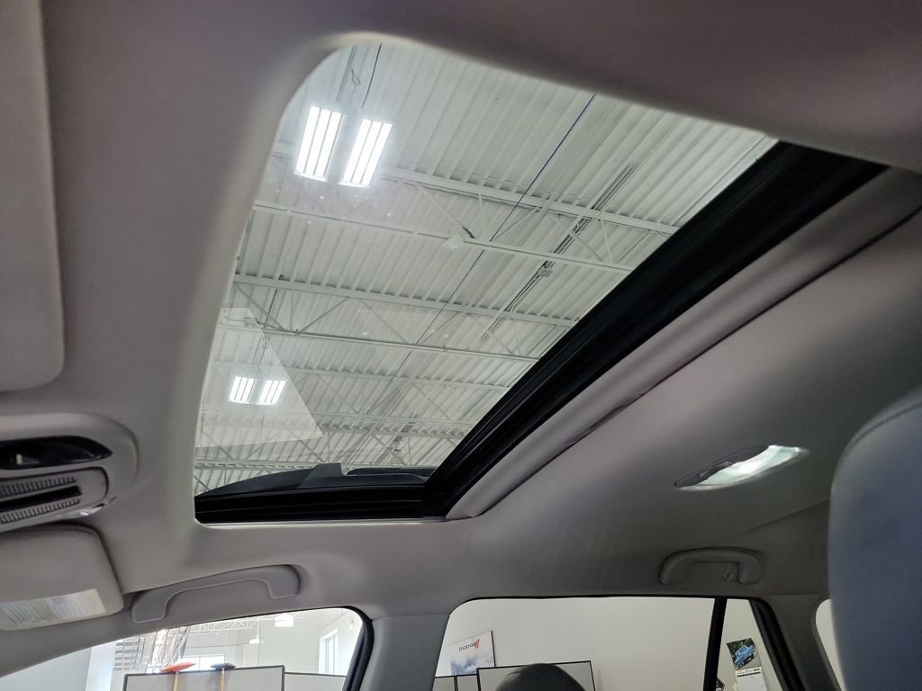 Used 2021 Subaru Outback Limited w/ Popular Package #2 AWD/4WD video 3