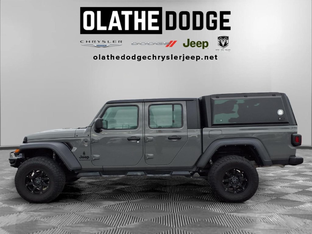 Used 2023 Jeep Gladiator Sport AWD/4WD image 25