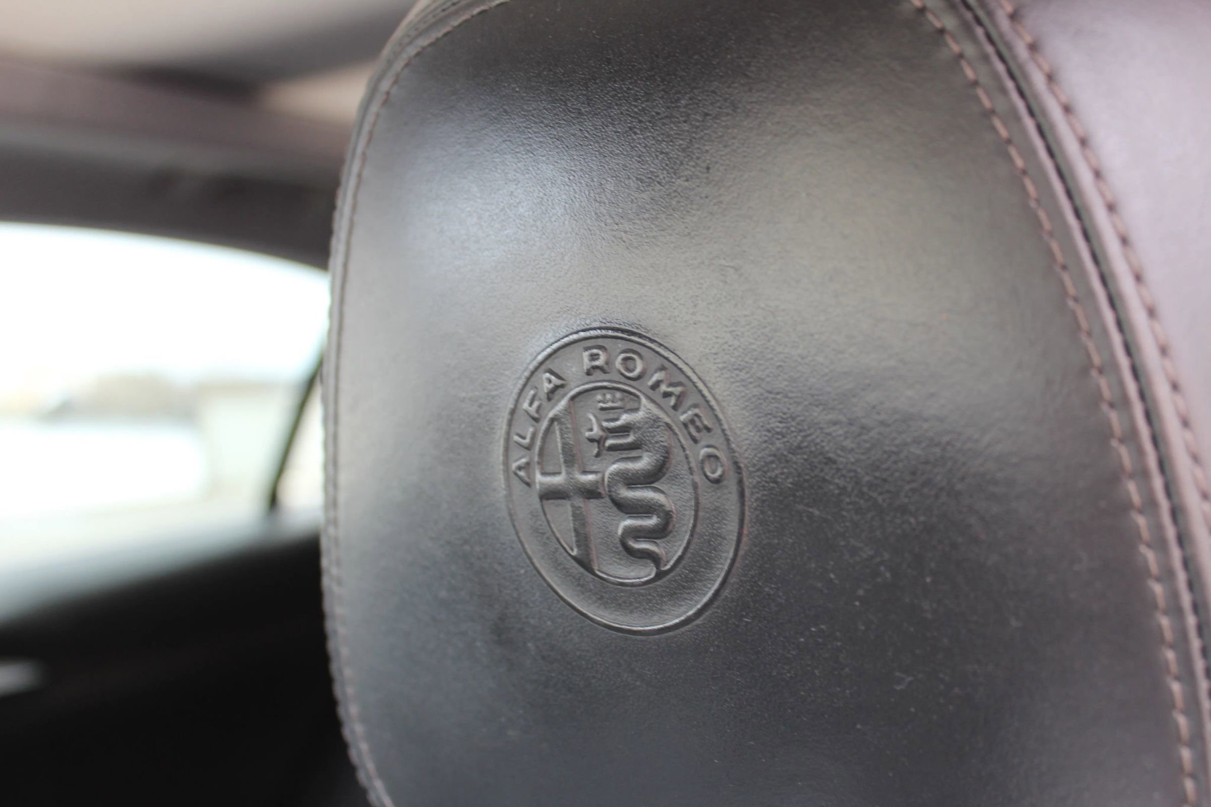 Used 2019 Alfa Romeo Stelvio Ti Lusso w/ Quick Order Package 22X Lusso AWD/4WD image 25