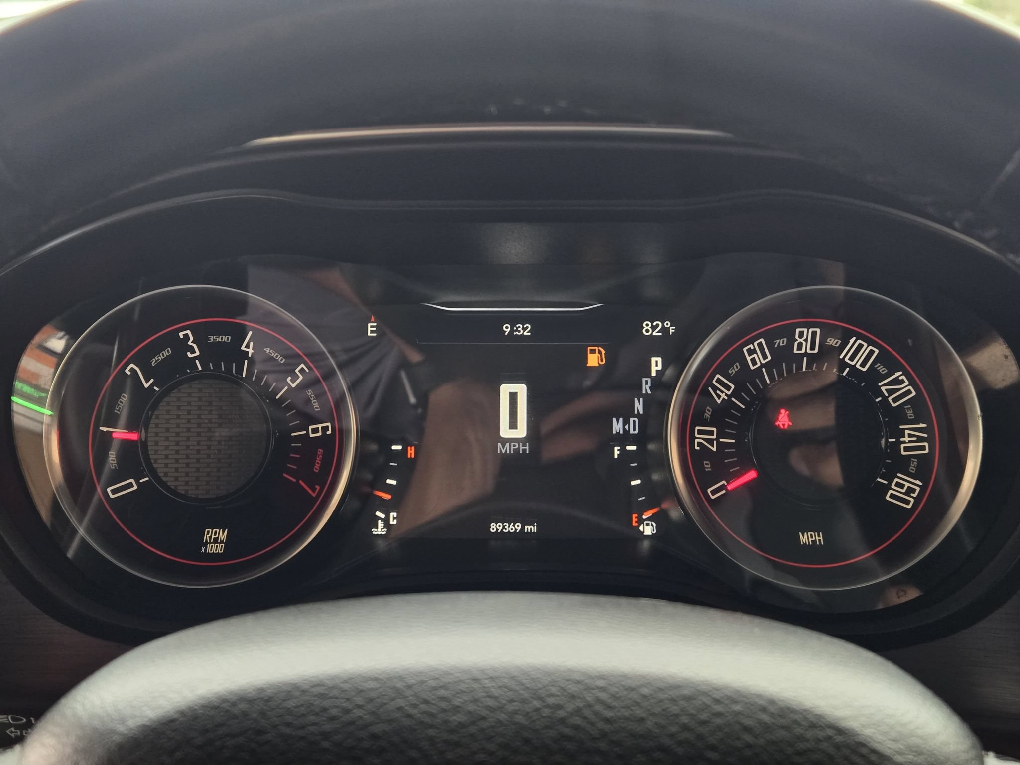 Used 2018 Dodge Challenger SXT RWD image 15