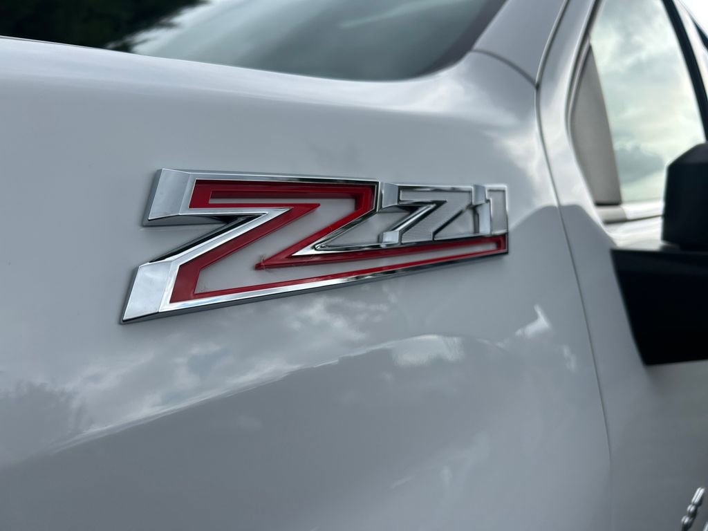 Used 2024 Chevrolet Silverado 2500 LTZ w/ LTZ Plus Package image 31