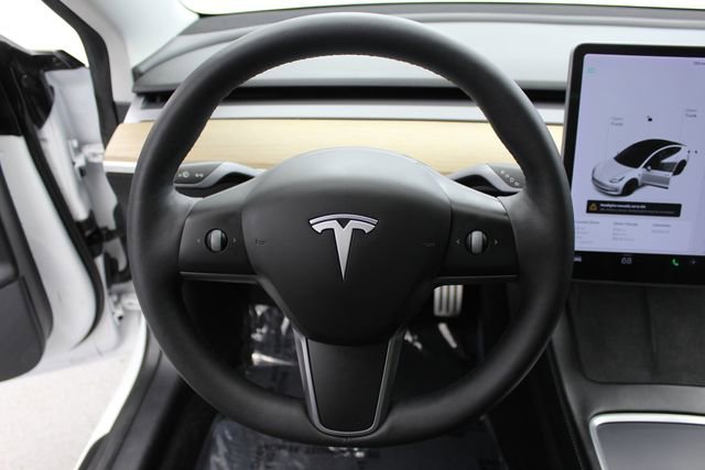 Used 2021 Tesla Model 3 Performance image 18