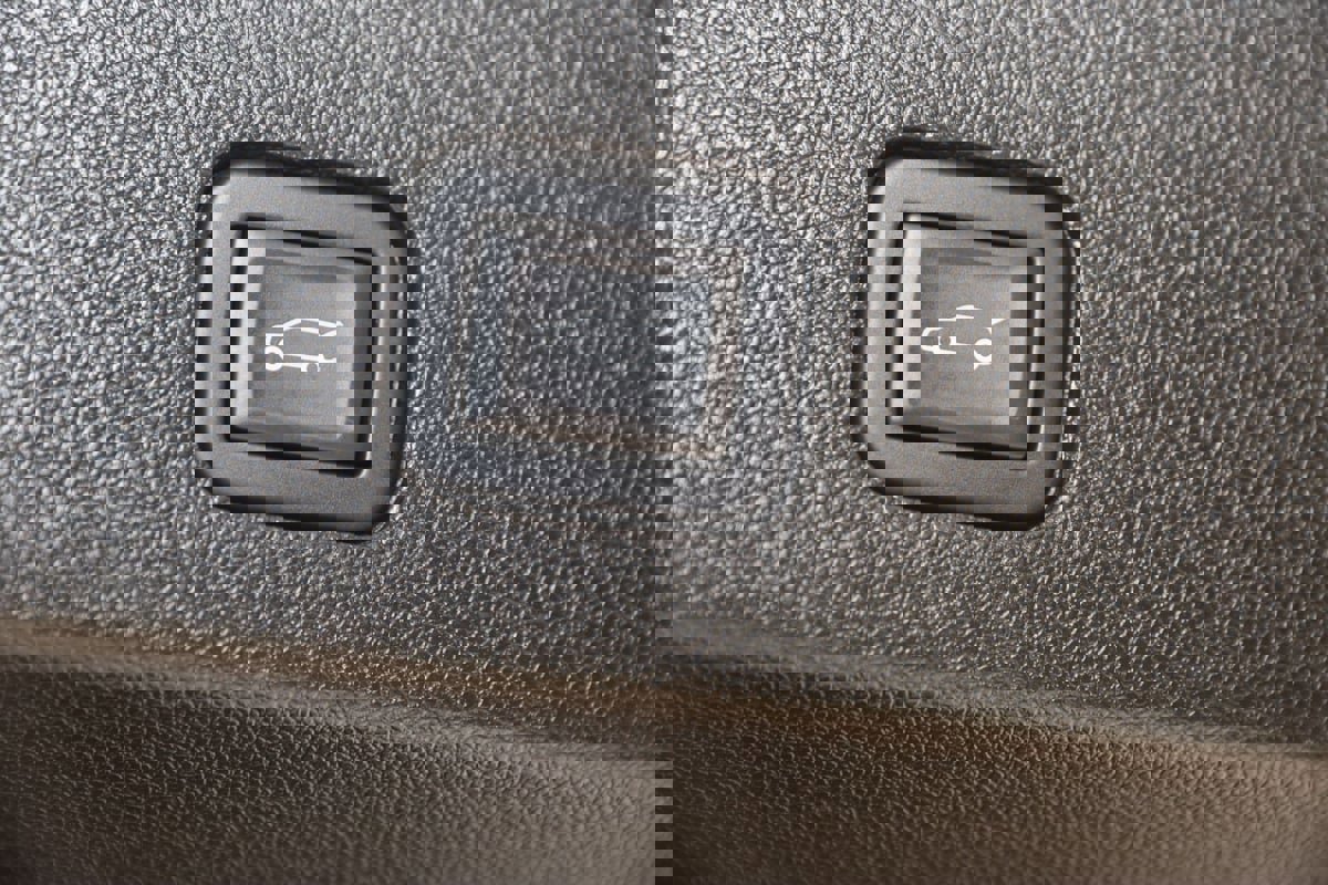 Used 2024 Cadillac XT6 Sport image 54