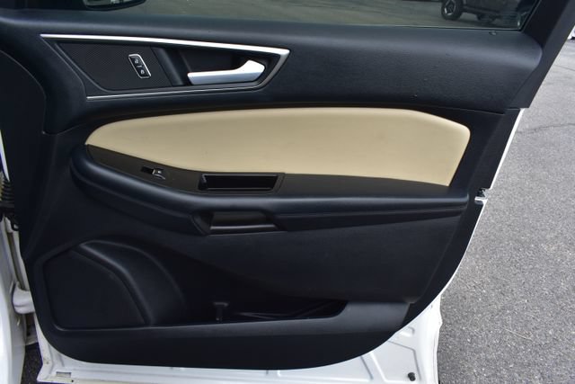 Used 2015 Ford Edge SEL w/ Equipment Group 201A AWD/4WD image 47