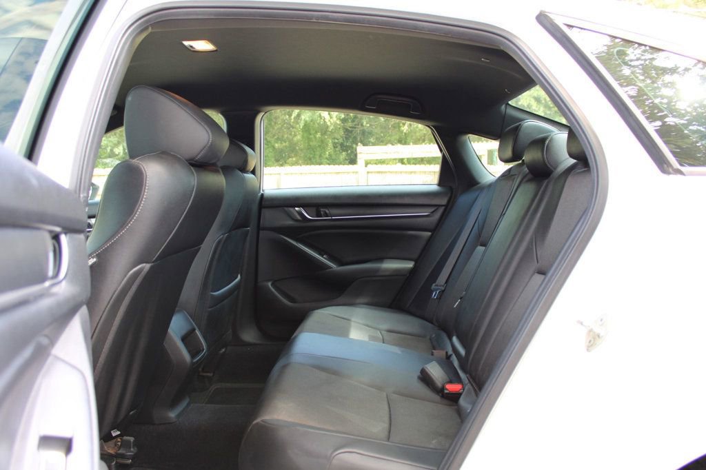 Used 2019 Honda Accord Sport image 32