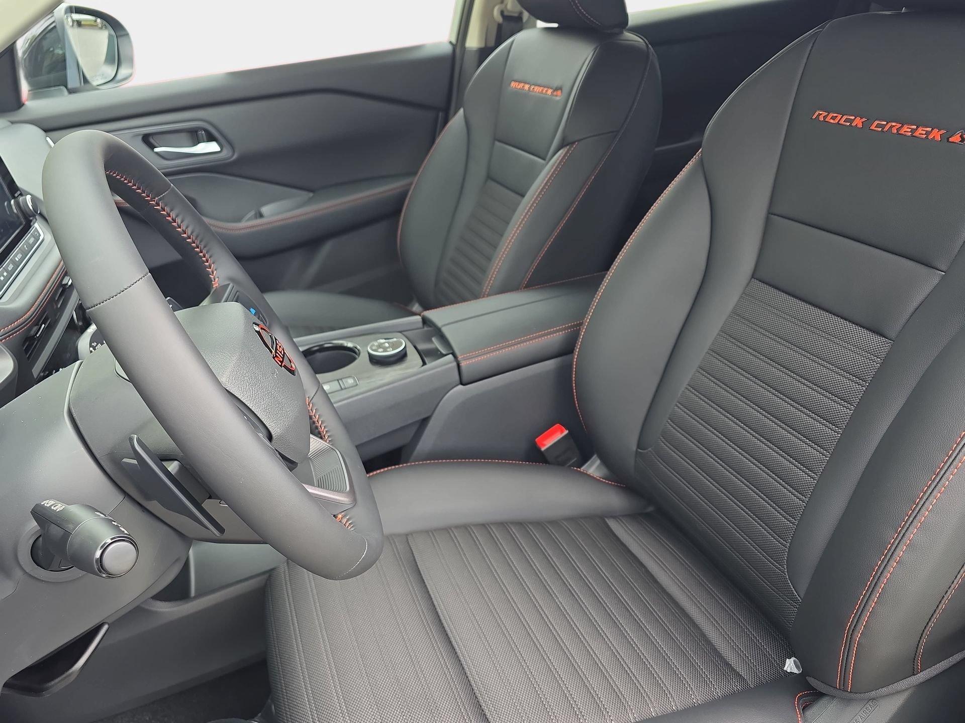 New 2026 Nissan Rogue SV AWD/4WD image 15