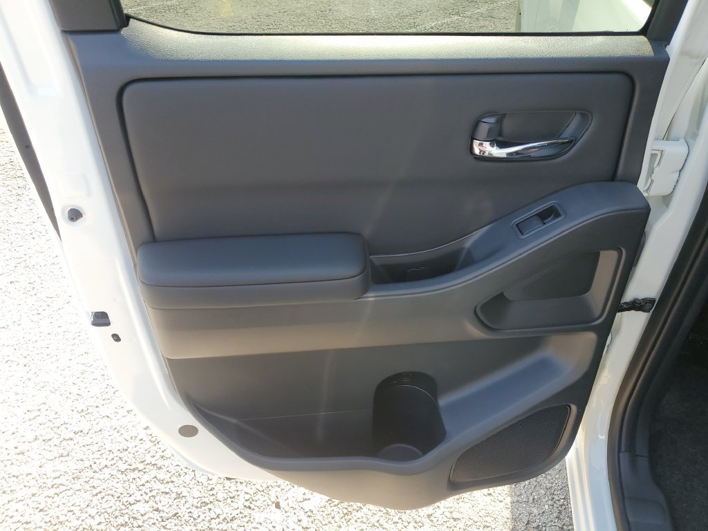 New 2026 Nissan Frontier SV w/ SV Convenience Package RWD image 8
