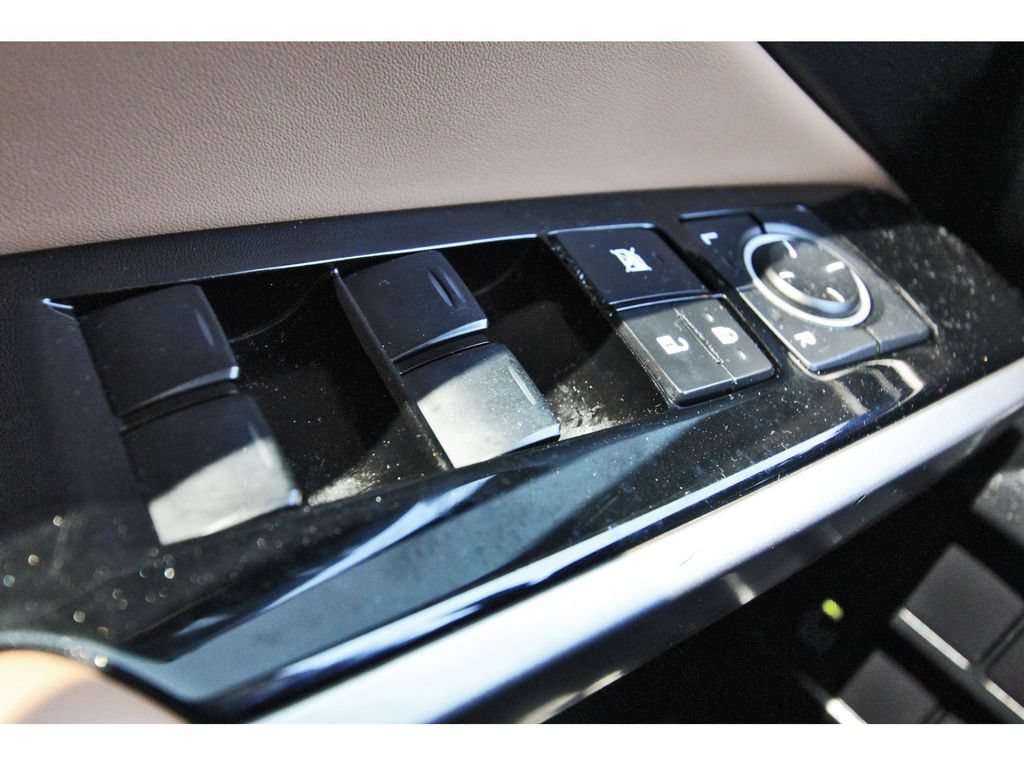 Used 2016 Lexus IS 300 AWD w/ Premium Package image 22